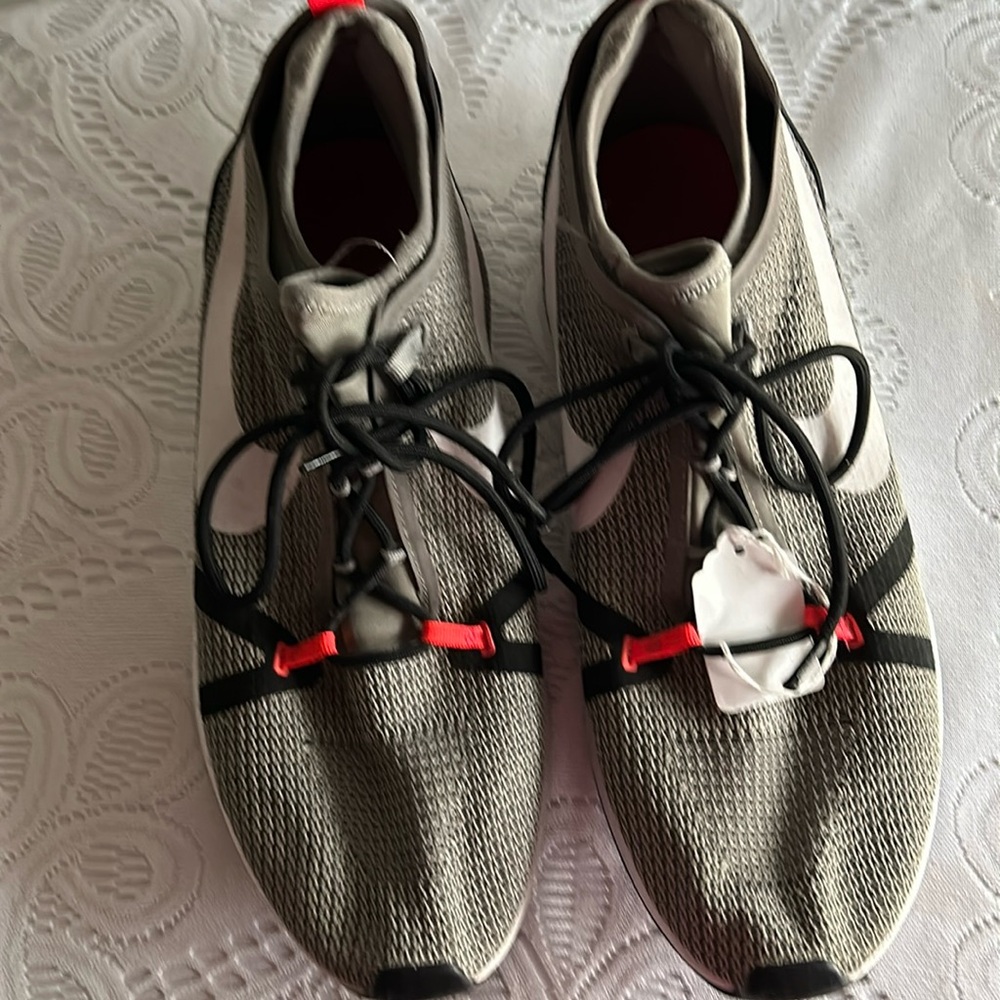 Men’s Nike Sneakers Size 13.